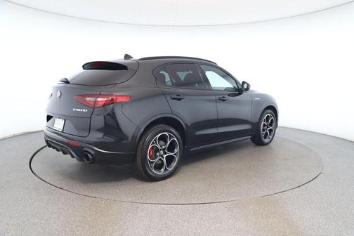 2022 Alfa Romeo Stelvio Ti