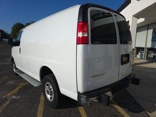 2023 GMC Savana 2500 Work Van