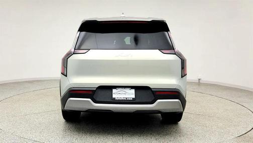 Ivory Silver 2026 Kia EV9 Light Short Range