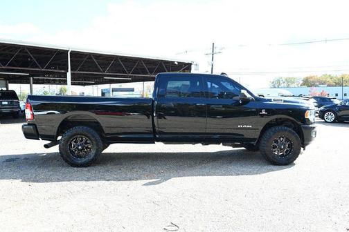 2022 RAM 3500 Tradesman Crew Cab 4x4 8' Box