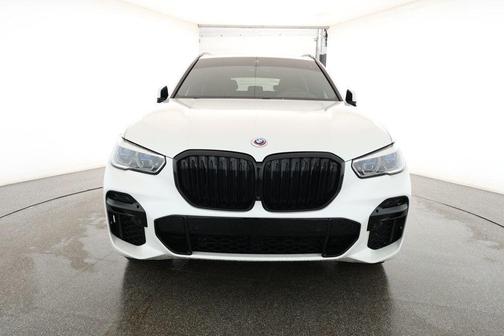 2022 BMW X5 M50i