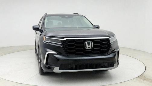 2023 Honda Pilot Touring 8-Passenger