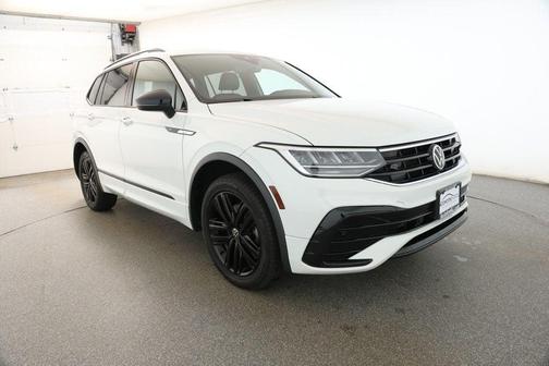 2022 Volkswagen Tiguan 2.0T SE R-Line Black 4MOTION