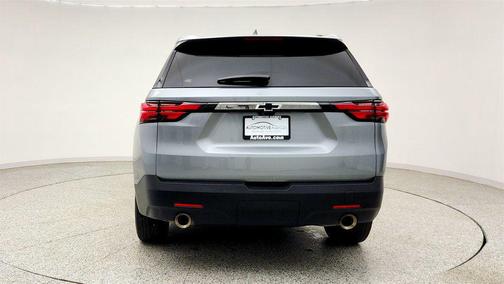 Sterling Gray Metallic 2023 Chevrolet Traverse RS