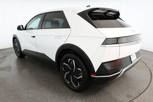 2024 Hyundai IONIQ 5 SE