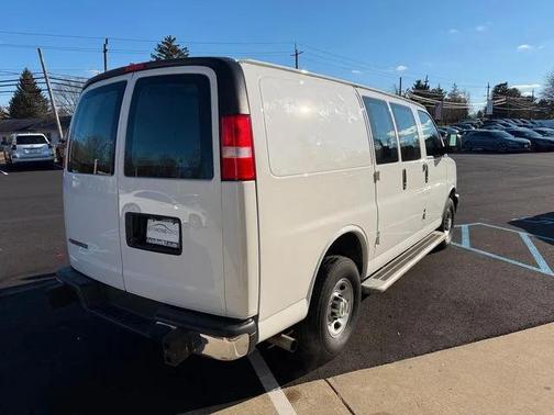 2024 Chevrolet Express 2500 RWD 2500 Regular Wheelbase WT