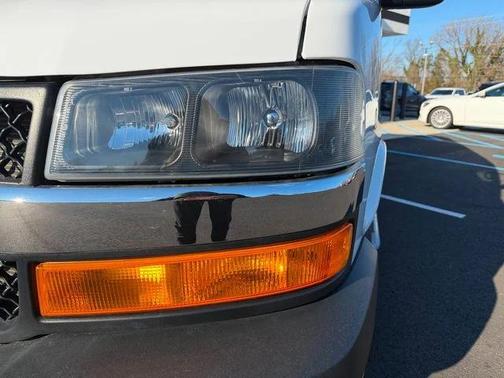 2024 Chevrolet Express 2500 RWD 2500 Regular Wheelbase WT