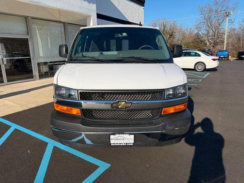 2024 Chevrolet Express 2500 RWD 2500 Regular Wheelbase WT