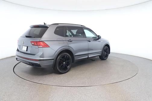2022 Volkswagen Tiguan 2.0T SE R-Line Black 4MOTION