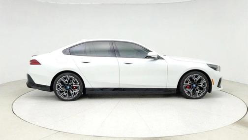 2025 BMW i5 xDrive40