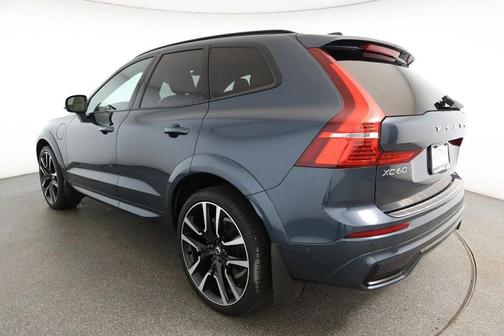 2025 Volvo XC60 Plug-In Hybrid T8 Ultra