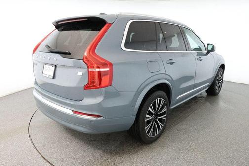 2023 Volvo XC90 Recharge Plug-In Hybrid T8 Plus Bright Theme 7-Seater