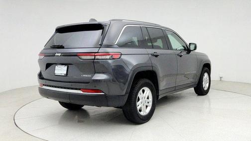 2022 Jeep Grand Cherokee Laredo