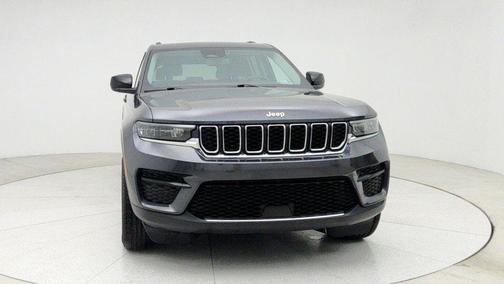 2022 Jeep Grand Cherokee Laredo