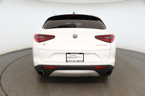 2021 Alfa Romeo Stelvio Base