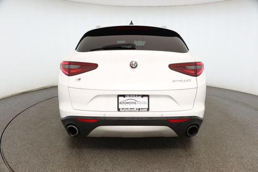 2021 Alfa Romeo Stelvio Base