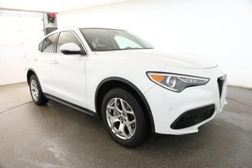 2021 Alfa Romeo Stelvio Base