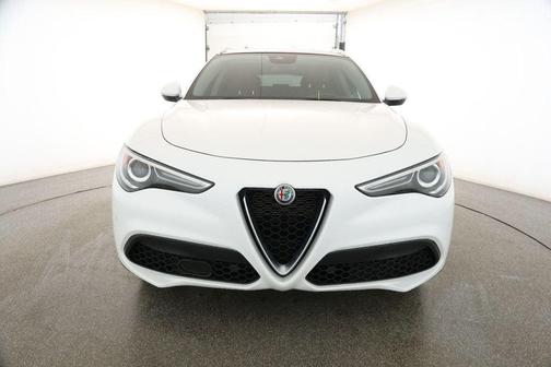 2021 Alfa Romeo Stelvio Base