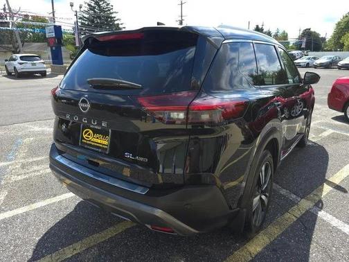 2022 Nissan Rogue SL