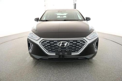 2021 Hyundai IONIQ Plug-In Hybrid SE