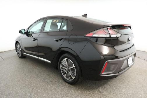 2021 Hyundai IONIQ Plug-In Hybrid SE