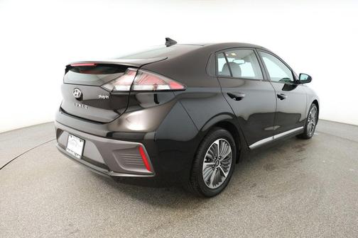 2021 Hyundai IONIQ Plug-In Hybrid SE