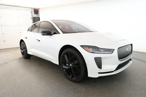 2024 Jaguar I-PACE 2024.5 R-Dynamic HSE AWD with 22'' Wheels & Cooled Perf. Seats