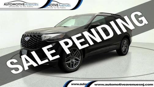 Agate Black Metallic 2025 Ford Explorer ST-Line 4WD w/ Street Pack