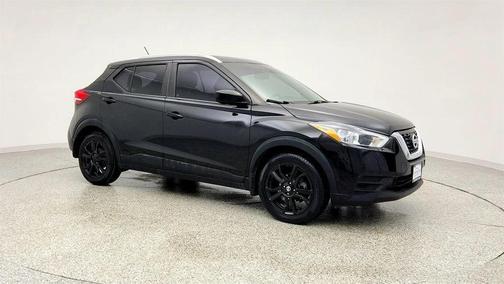 Super Black 2019 Nissan Kicks SV