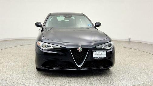 Vulcano Black Metallic 2018 Alfa Romeo Giulia Ti Lusso