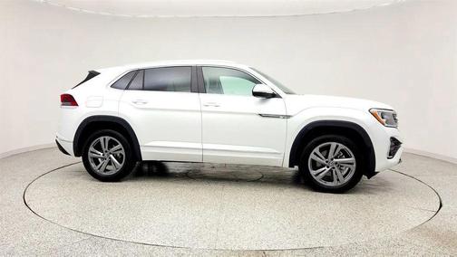 Opal White Pearl 2024 Volkswagen Atlas Cross Sport 2.0T SEL