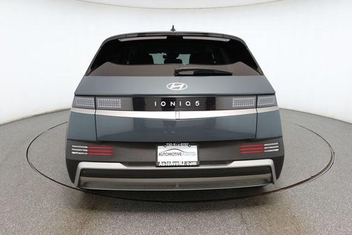 2025 Hyundai IONIQ 5 SE Standard Range