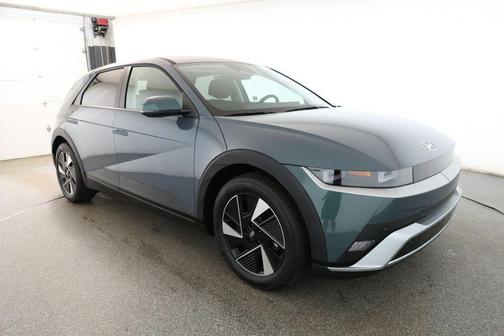 2025 Hyundai IONIQ 5 SE Standard Range