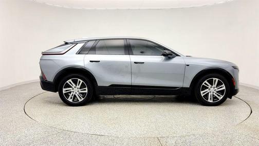 Argent Silver Metallic 2024 Cadillac LYRIQ Tech