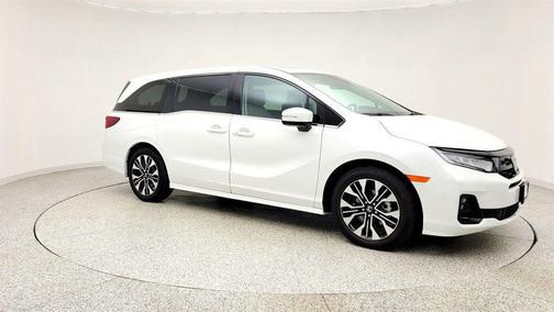 Platinum White Pearl 2026 Honda Odyssey Elite