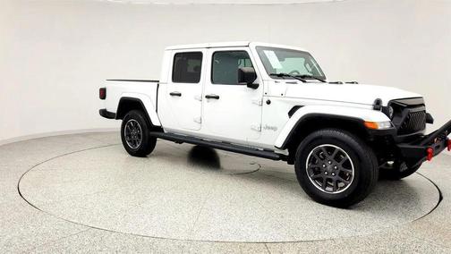 Bright White Clearcoat 2023 Jeep Gladiator Overland