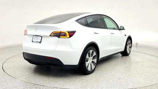 2021 Tesla Model Y Standard Range Rear-Wheel Drive