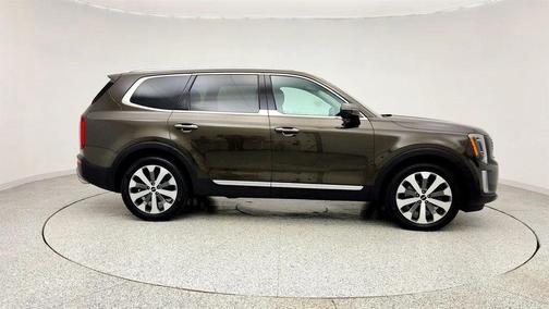 Dark Moss 2022 Kia Telluride S