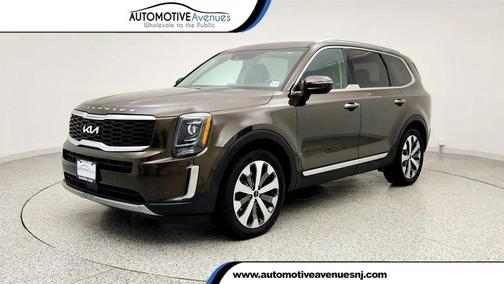 Dark Moss 2022 Kia Telluride S