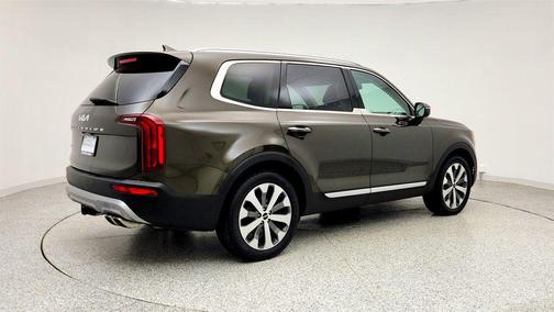 Dark Moss 2022 Kia Telluride S