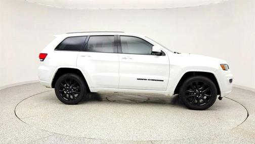 Bright White Clearcoat 2020 Jeep Grand Cherokee Altitude