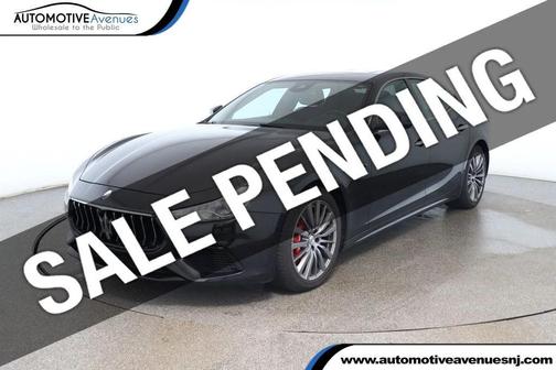 2022 Maserati Ghibli Modena Q4