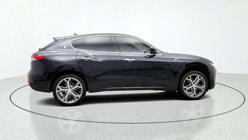 Nero Ribelle Metallic 2023 Maserati Levante GT