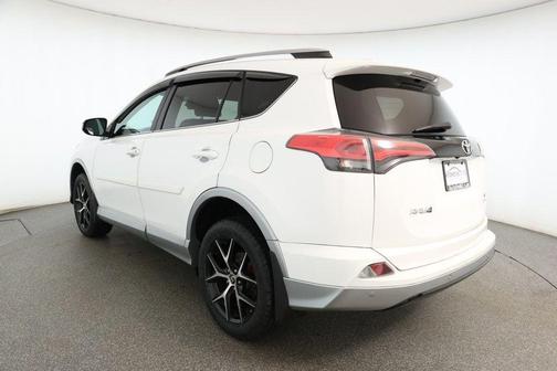 2017 Toyota RAV4 SE