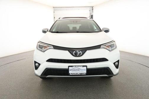 2017 Toyota RAV4 SE