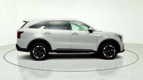 Wolf Gray 2025 Kia Sorento S