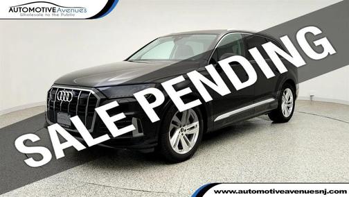 Mythos Black Metallic 2023 Audi Q7 55 Prestige