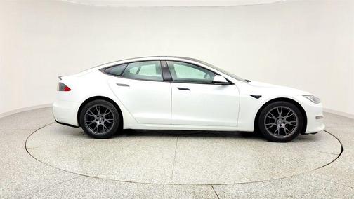 Pearl White Multi-Coat 2021 Tesla Model S Plaid