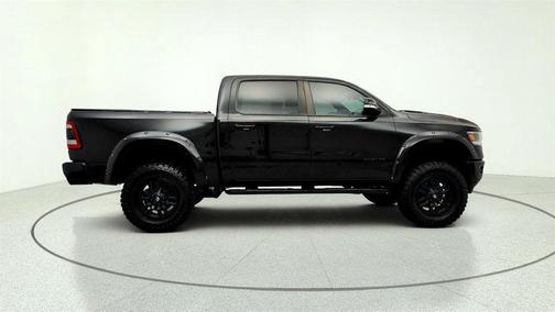 Diamond Black Crystal Pearlcoat 2019 RAM 1500 Rebel
