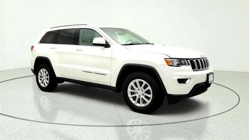 Bright White Clearcoat 2022 Jeep Grand Cherokee Laredo